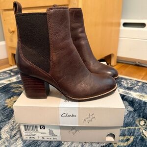 Clarks booties, brown, size 7M
